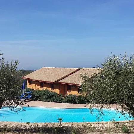 Cattleya * Campofelice Di Roccella